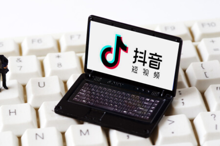 新手企業(yè)該如何選擇小視頻拍攝團(tuán)隊(duì)？